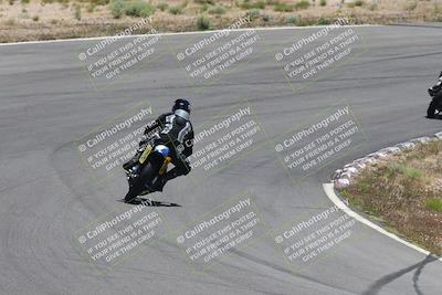 media/Apr-20-2025-AHRMA (Sun) [[393a79c373]]/Race/Group 5/Turn 4b/